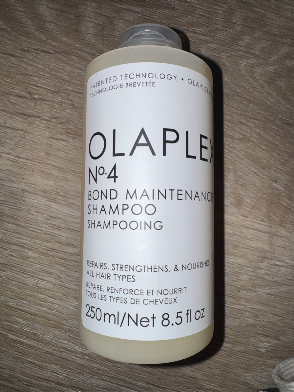 OLAPLEX No.4 Bond Maintenance Shampoo - White Bottle